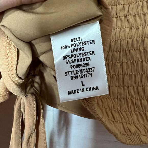 Le Lis Long Sleeve Ruffle Crop Top Tan Size Large - Picture 8 of 9